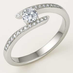 טבעת אירוסין פתוחה עם יהלום מרכזי 14K